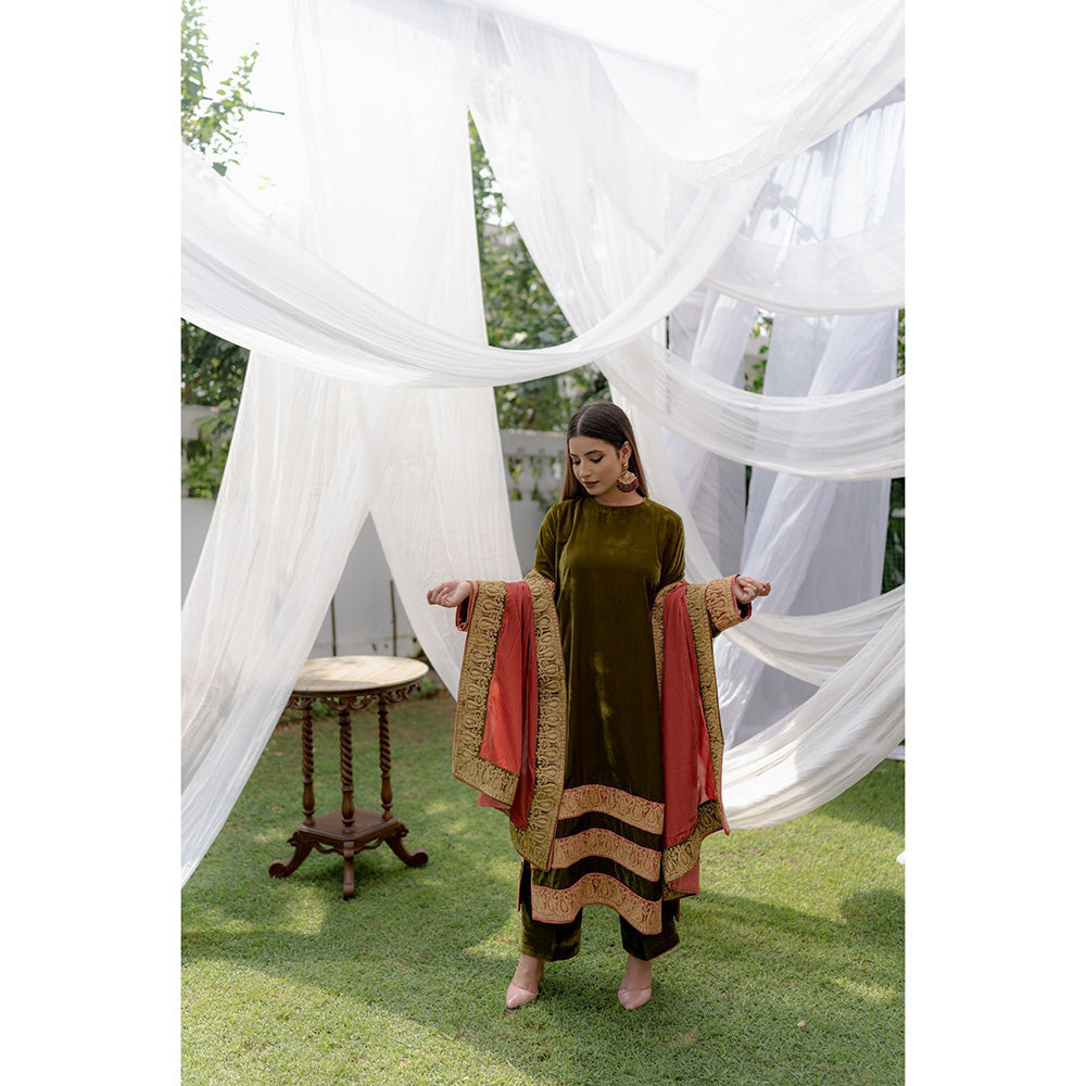 Daljit Sudan Coral Tilla Phiran Suit (Set of 3)