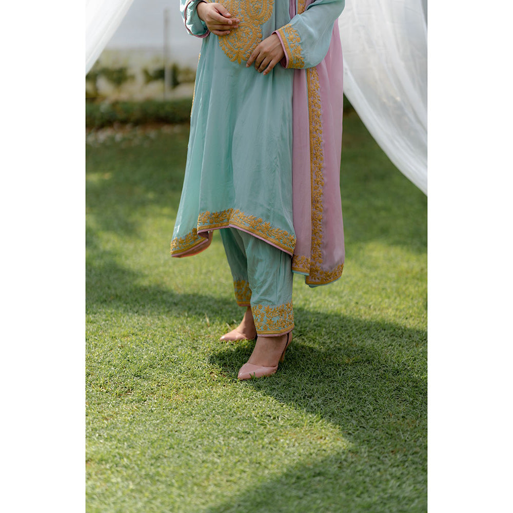 Daljit Sudan Pastel Blue Tilla Phiran Suit (Set of 3)