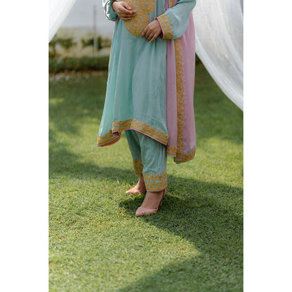 Daljit Sudan Pastel Blue Tilla Phiran Suit (Set of 3)