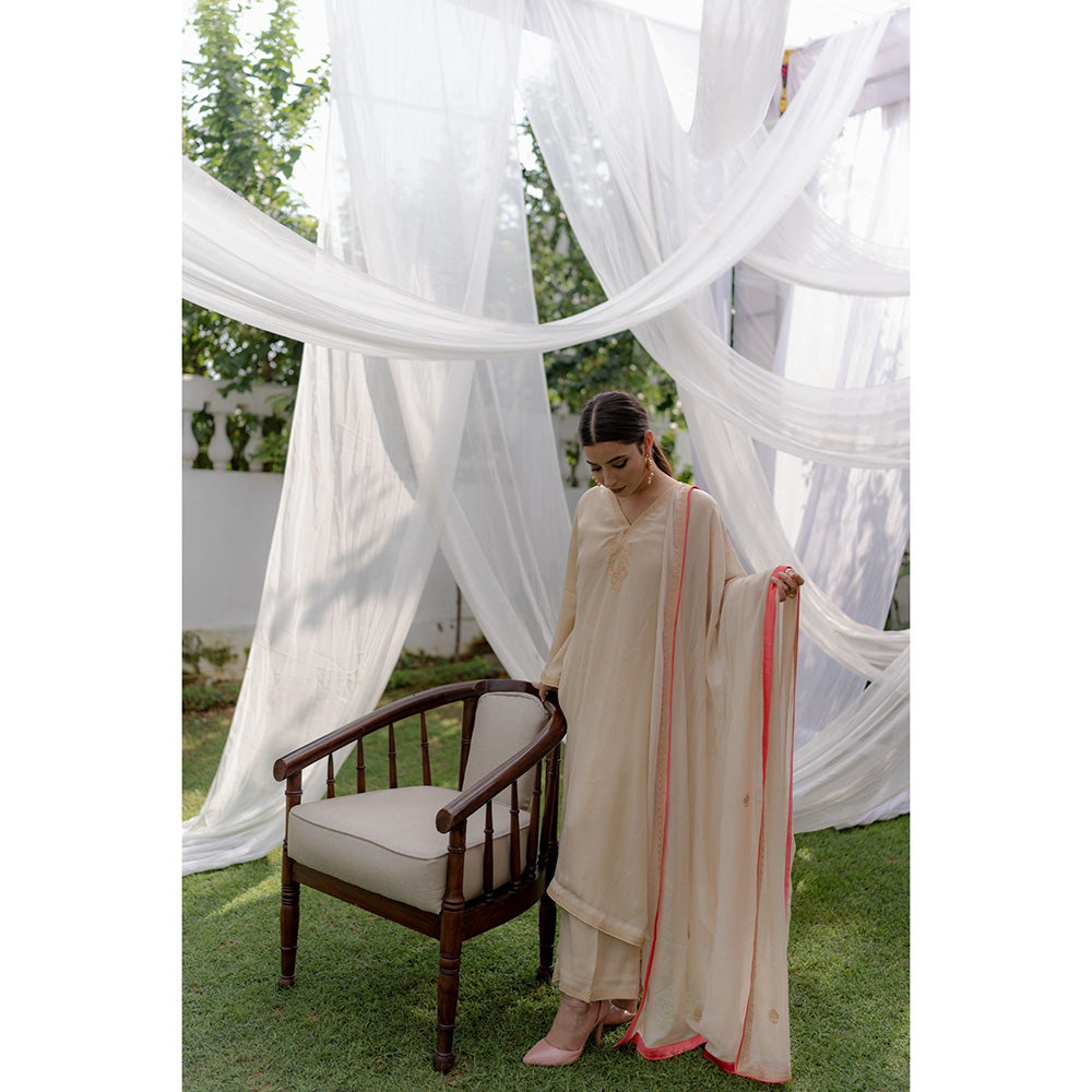 Daljit Sudan Cream Aari Tilla Suit (Set of 3)