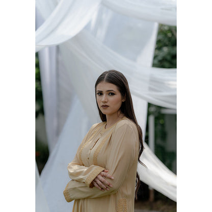 Daljit Sudan Beige York Tilla Kurta (Set of 2)