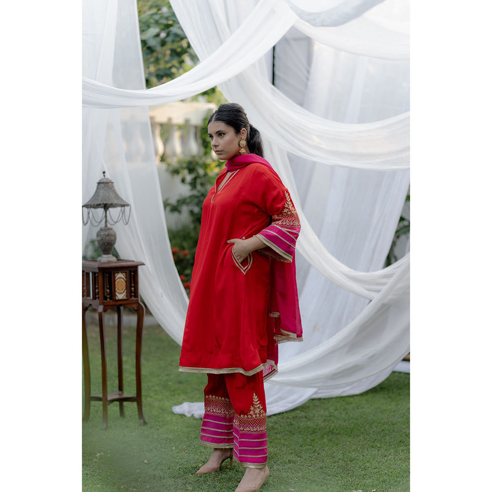 Daljit Sudan Red Magenta Crepe Aari Suit (Set of 3)