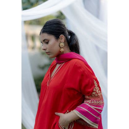 Daljit Sudan Red Magenta Crepe Aari Suit (Set of 3)