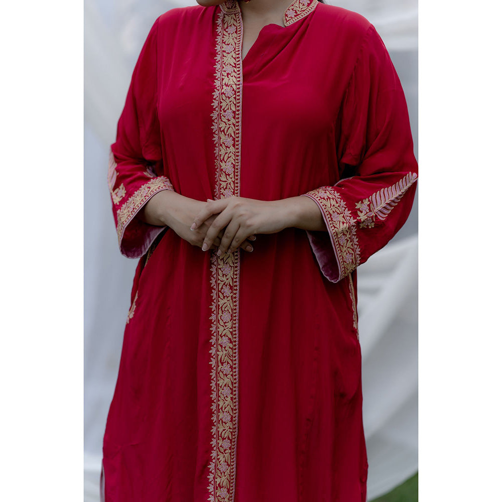 Daljit Sudan Magenta Crepe Zari Theard Kurta (Set of 2)