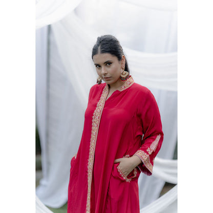 Daljit Sudan Magenta Crepe Zari Theard Kurta (Set of 2)