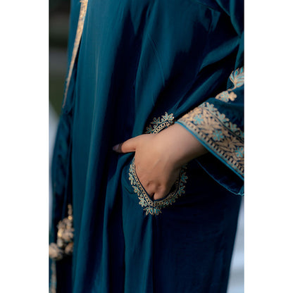 Daljit Sudan Peacock Blue Zari Theard Kurta (Set of 2)