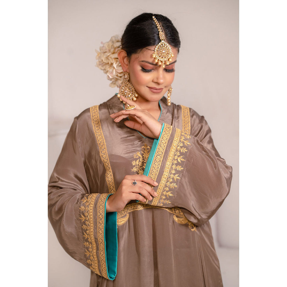 Daljit Sudan Beige Crepe Tilla Kurta (Set of 2)