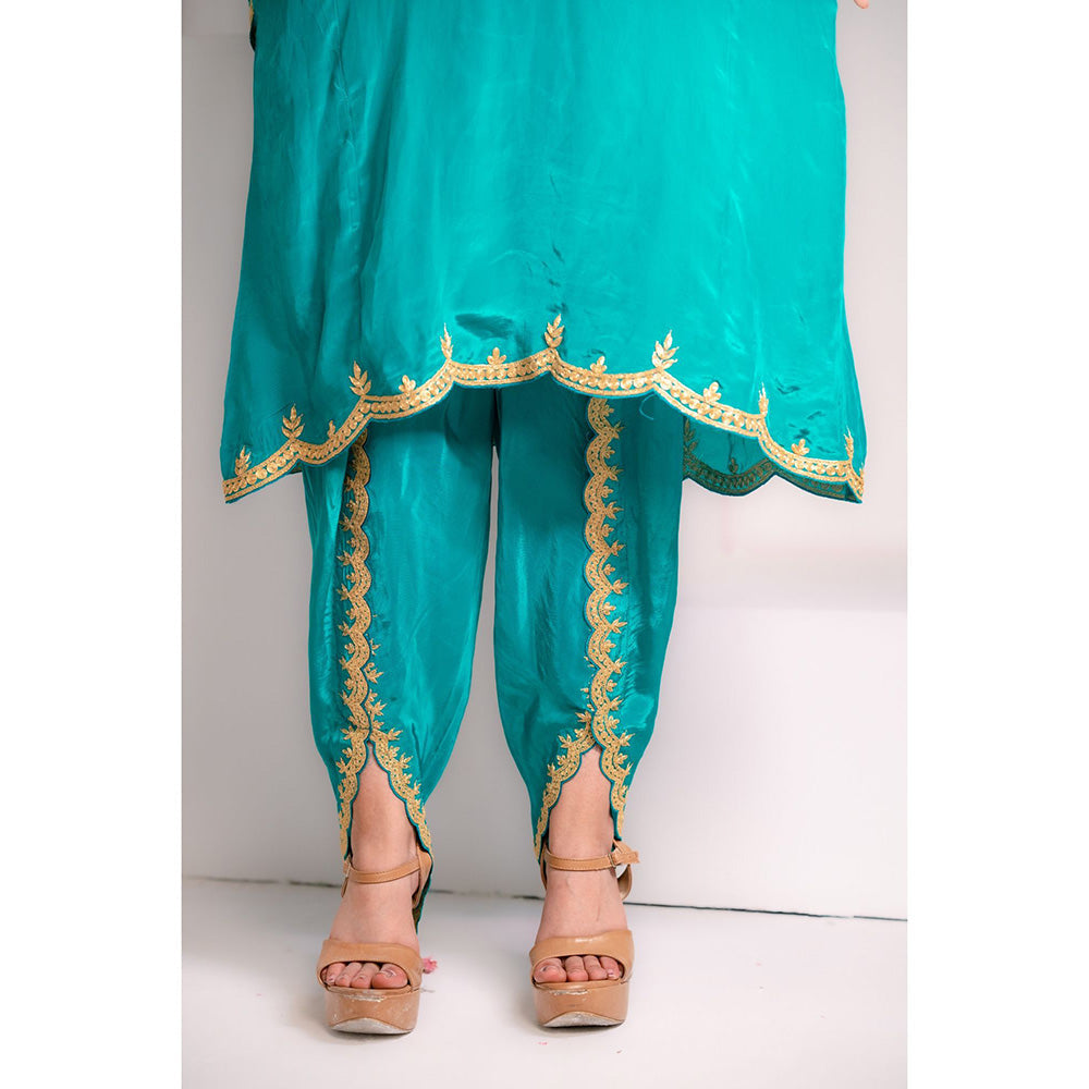 Daljit Sudan Teal Crepe Tilla Kurta (Set of 2)