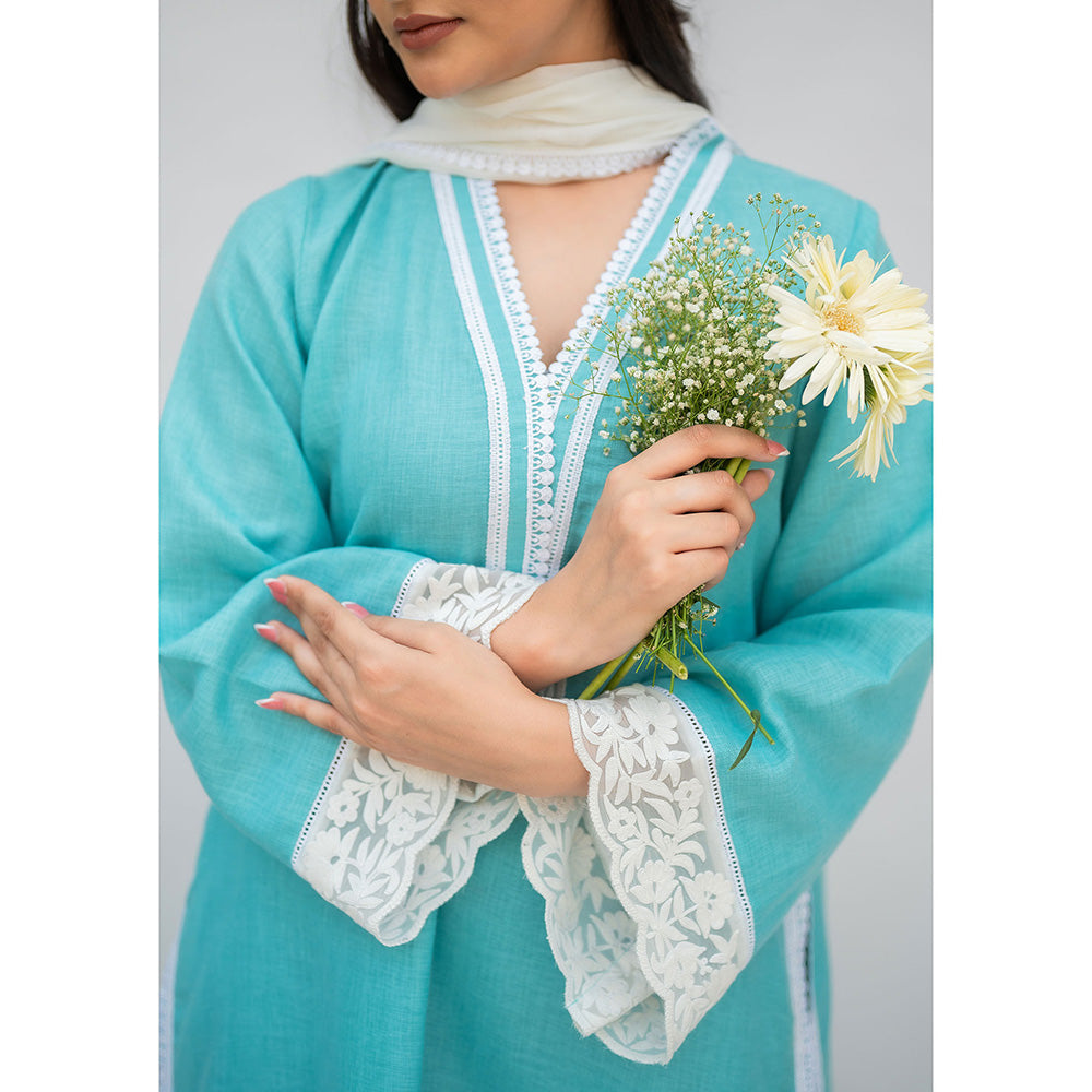 Daljit Sudan Aqua Blue Linen Kurta with Pant and Dupatta (Set of 3)