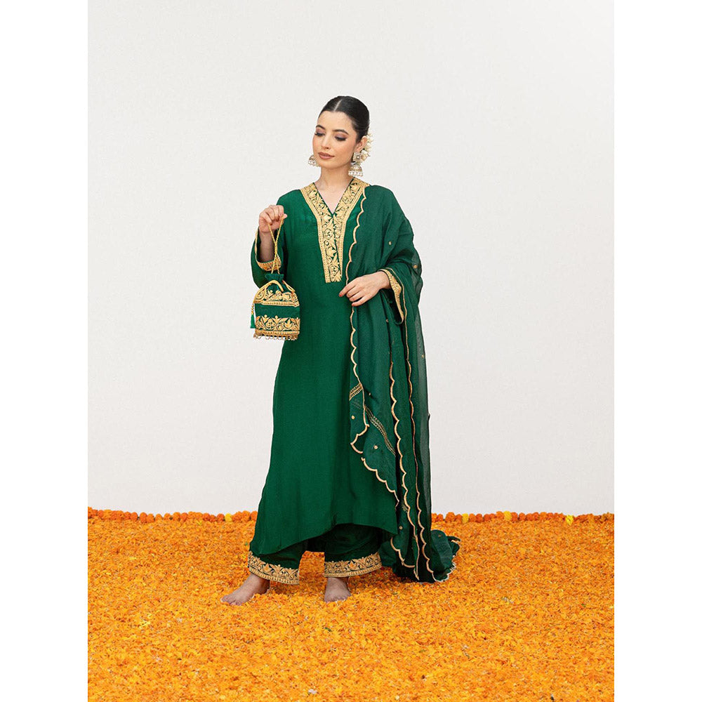 Daljit Sudan Emerald Green Crepe Tilla Kurta with Pant, Dupatta and Potli (Set of 4)