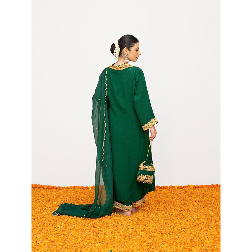 Daljit Sudan Emerald Green Crepe Tilla Kurta with Pant, Dupatta and Potli (Set of 4)