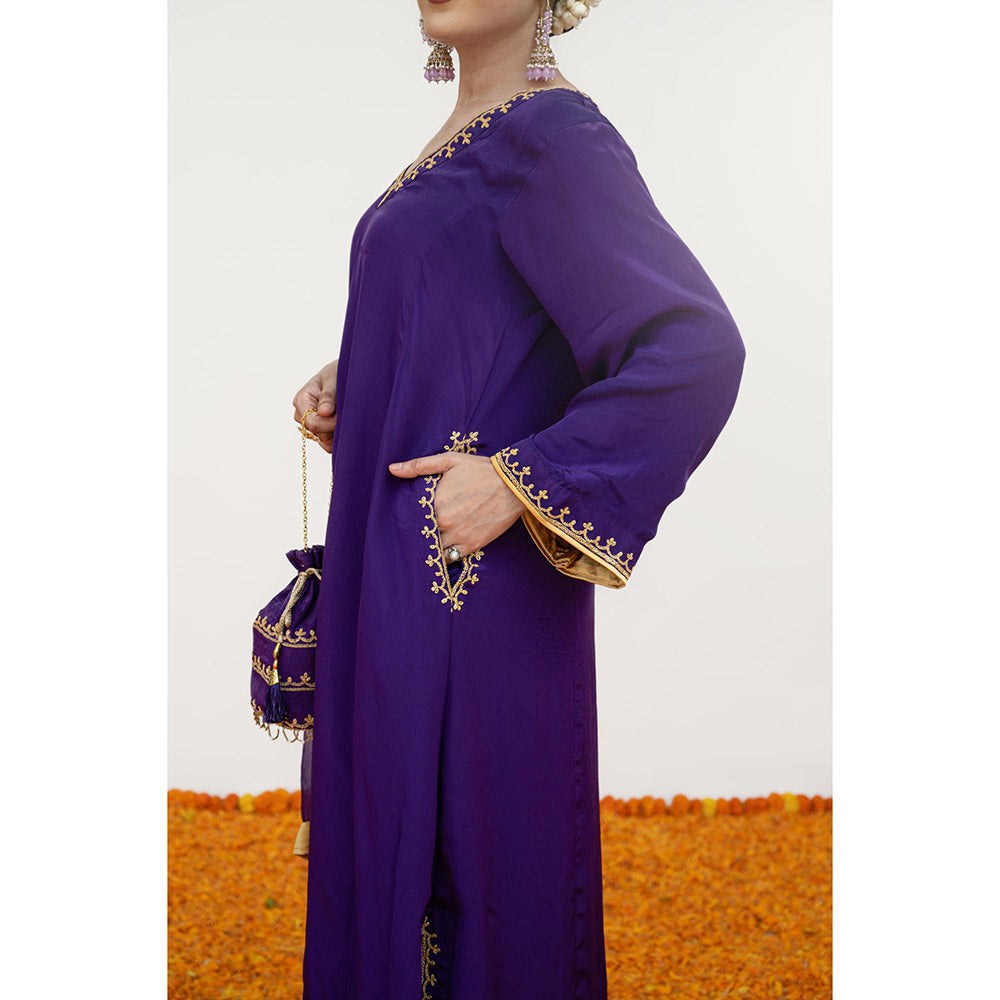 Daljit Sudan Dark Purple Crepe Tilla Minimal Kurta with Pant, Dupatta and Potli (Set of 4)