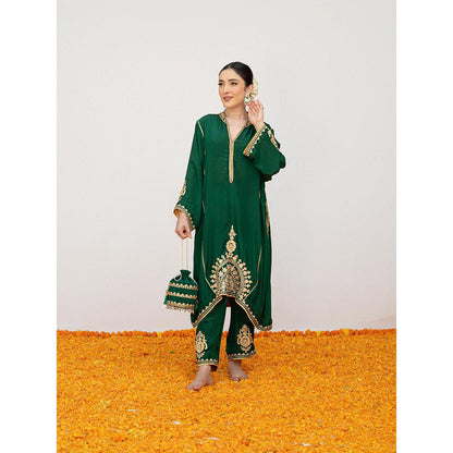 Daljit Sudan Emerald Green Crepe Aari Kurta with Pant and Potli (Set of 3)