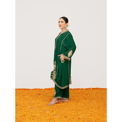Daljit Sudan Emerald Green Crepe Aari Kurta with Pant and Potli (Set of 3)