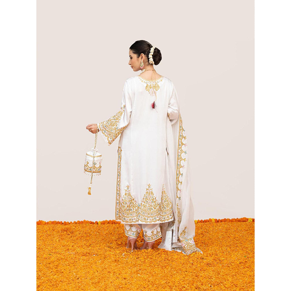Daljit Sudan White Pure Satin Aari Kurta with Pant, Dupatta and Potli (Set of 4)