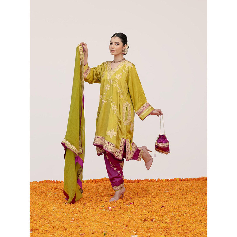 Daljit Sudan Mehendi Green Pure Satin Aari Kurta with Pant, Dupatta and Potli (Set of 4)