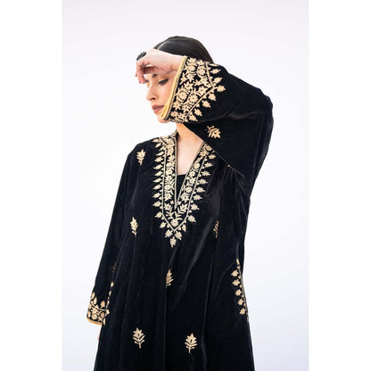 Daljit Sudan Black Velvet Phiran Kurta with Salwar (Set of 2)