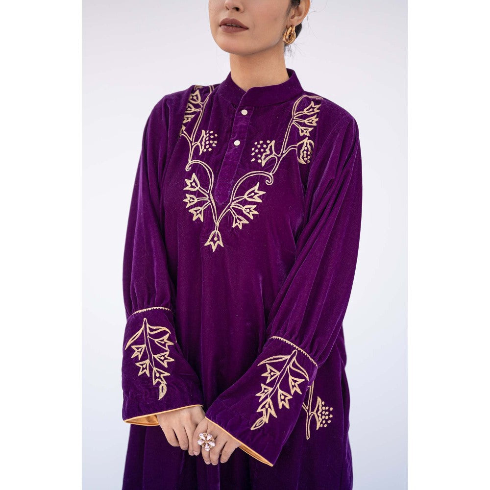 Daljit Sudan Purple Velvet Phiran Kurta with Salwar (Set of 2)