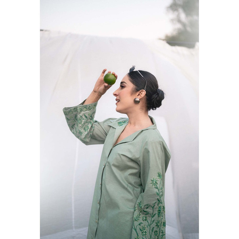 Daljit Sudan Green Linen Cotton Co-Ord (Set of 2)