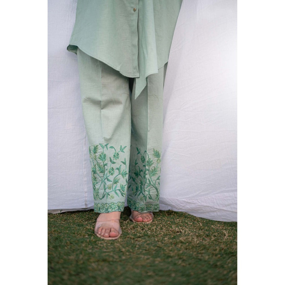 Daljit Sudan Green Linen Cotton Co-Ord (Set of 2)