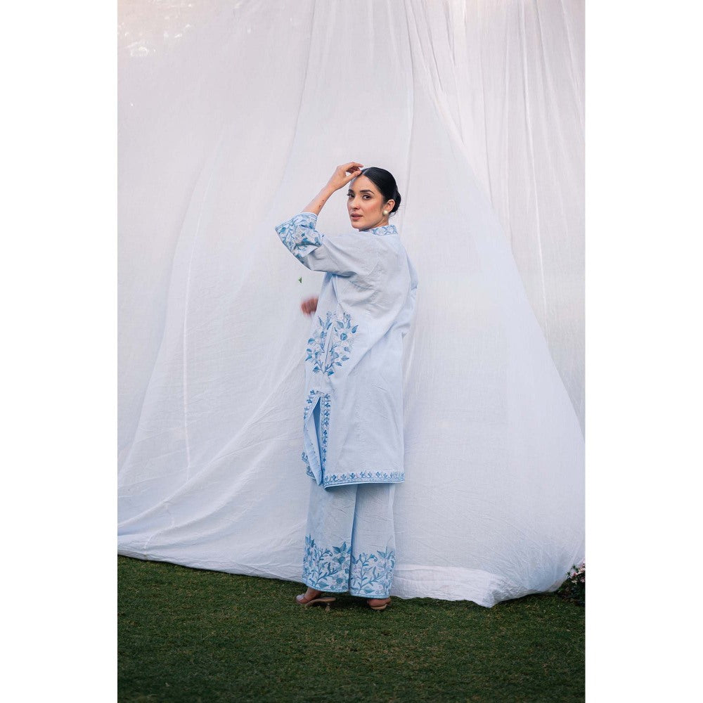Daljit Sudan Ice Blue Matka Cotton Phiran Co-Ord (Set of 2)