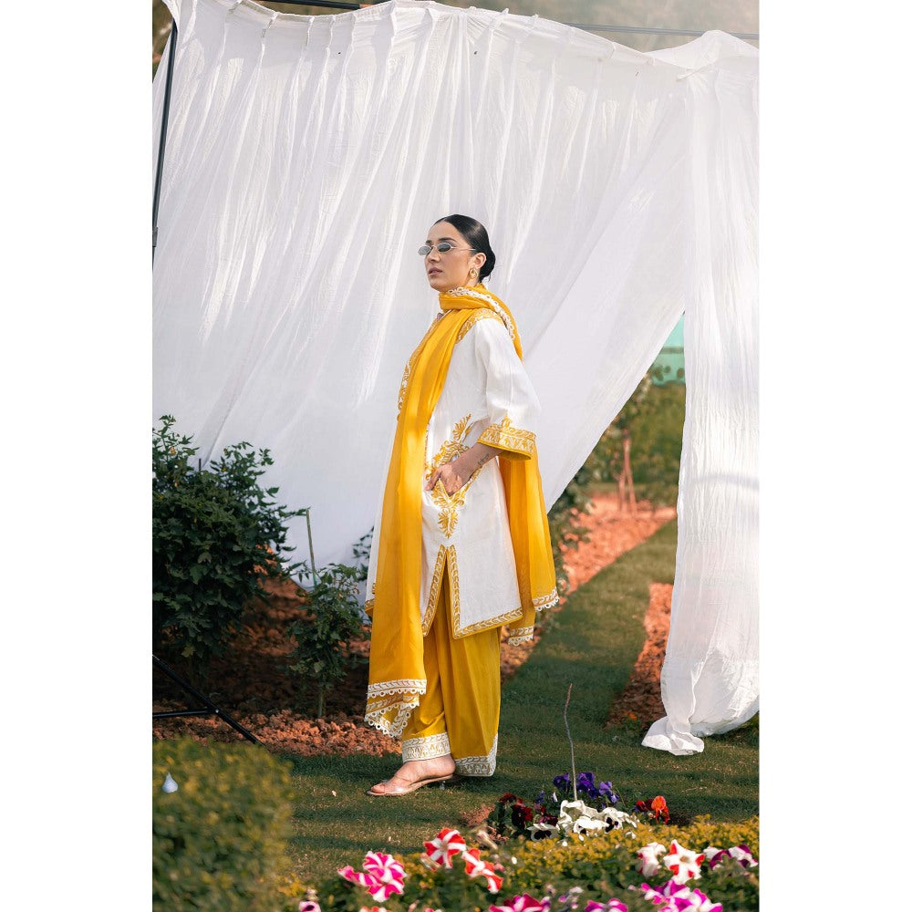 Daljit Sudan Mustard Cotton Kurta with Pant and Dupatta (Set of 3)