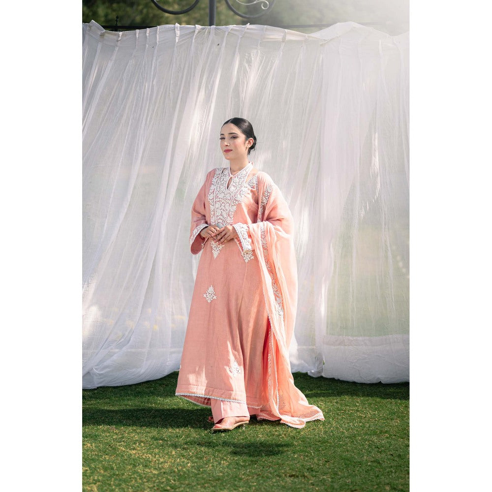 Daljit Sudan Pastel Pink Silk Chanderi Kurta with Pant and Dupatta (Set of 3)