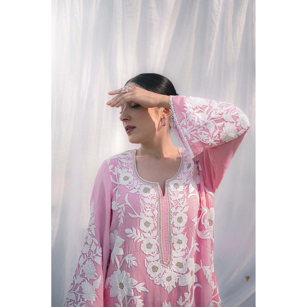 Daljit Sudan Light Pink Organza Kurta with Pant and Dupatta (Set of 3)