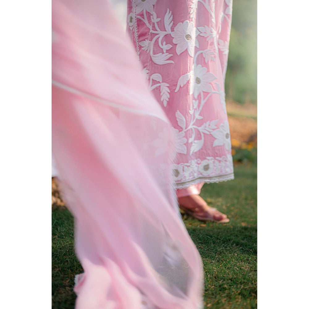 Daljit Sudan Light Pink Organza Kurta with Pant and Dupatta (Set of 3)