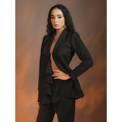 DARLING GIRL Ruffle Solid Suit