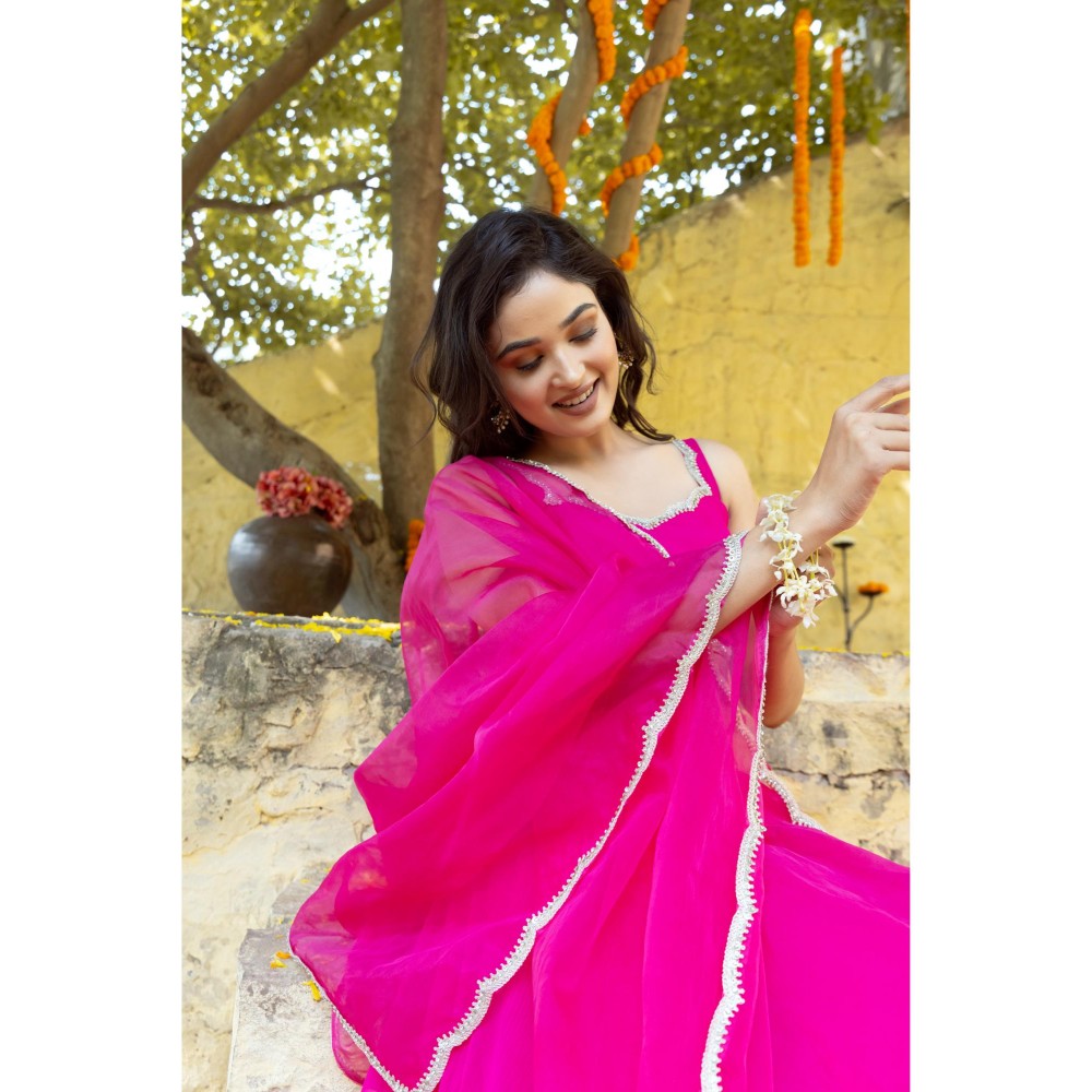 DEASHA INDIA Rani Magenta Pink Detailed Lehenga with Blouse and Dupatta (Set of 3)