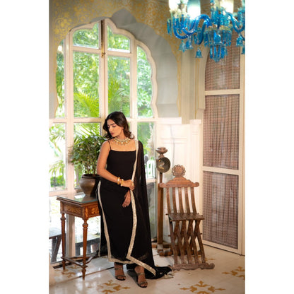 DEASHA INDIA Sumira Black Kurta with Pant and Dupatta (Set of 3)