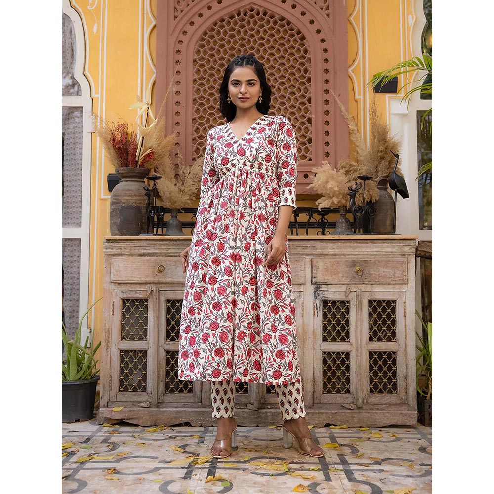 DEASHA INDIA White Firoza Cotton Floral Printed Kurta with Pant (Set of 2)