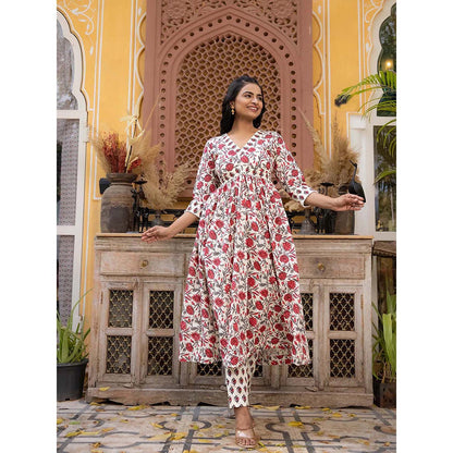 DEASHA INDIA White Firoza Cotton Floral Printed Kurta with Pant (Set of 2)