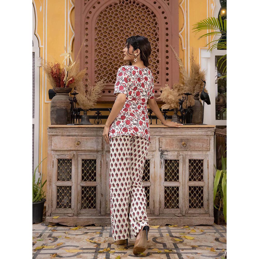 DEASHA INDIA White Ketri Cotton Floral Printed Co-Ord (Set of 2)