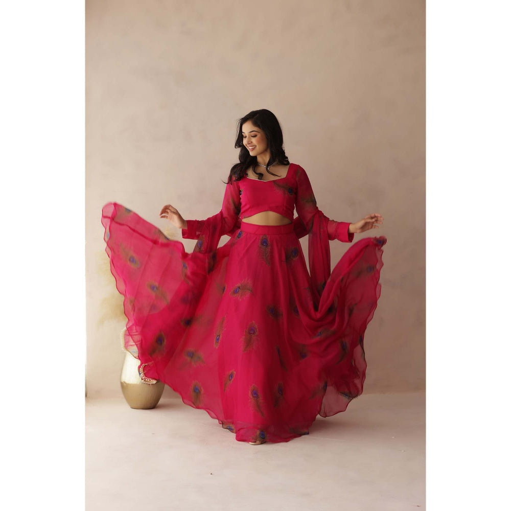 DEASHA INDIA Parina Pink Peacock Feather Lehenga with Blouse and Dupatta (Set of 3)