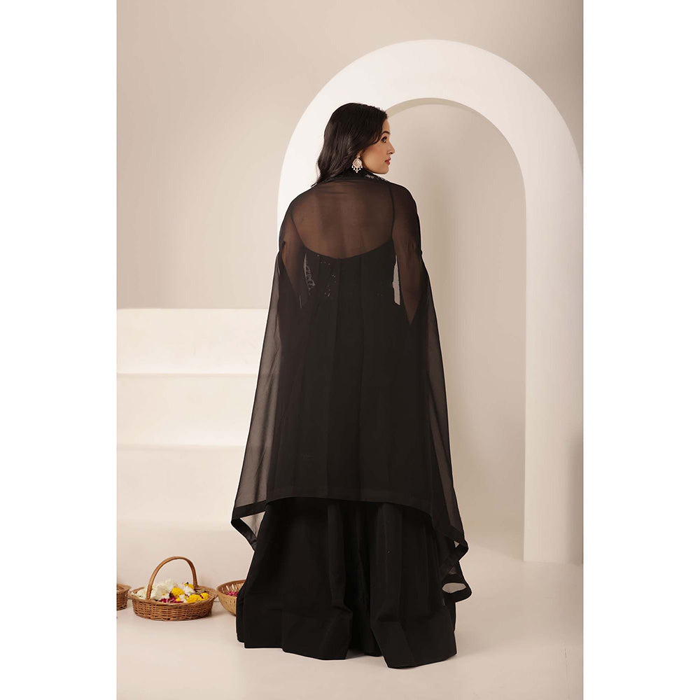 DEASHA INDIA Samira Black Net Embroidered Blouse with Lehenga and Dupatta (Set of 3)