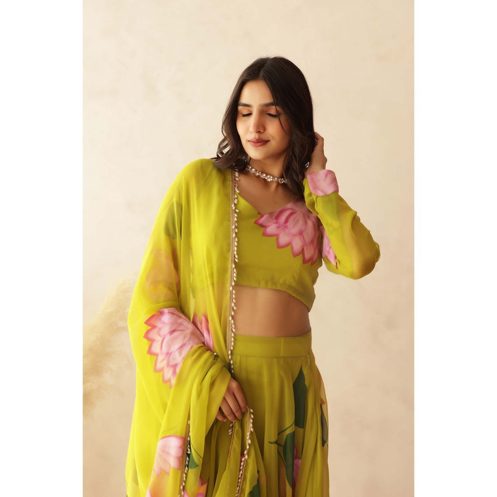 DEASHA INDIA Chhavi Green Hand Painted Lehenga with Blouse and Dupatta (Set of 3)