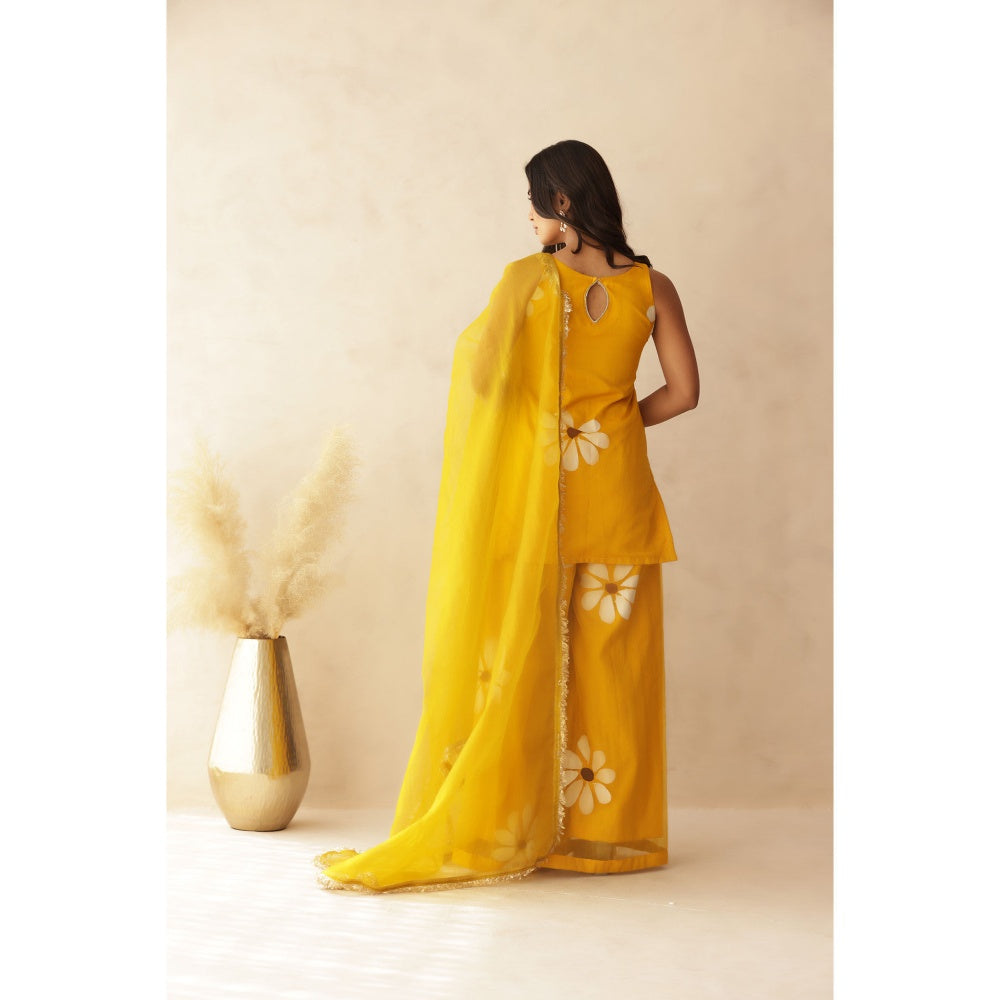 DEASHA INDIA Anura Yellow Hand Painted Kurti with Palazzo and Dupatta (Set of 3)