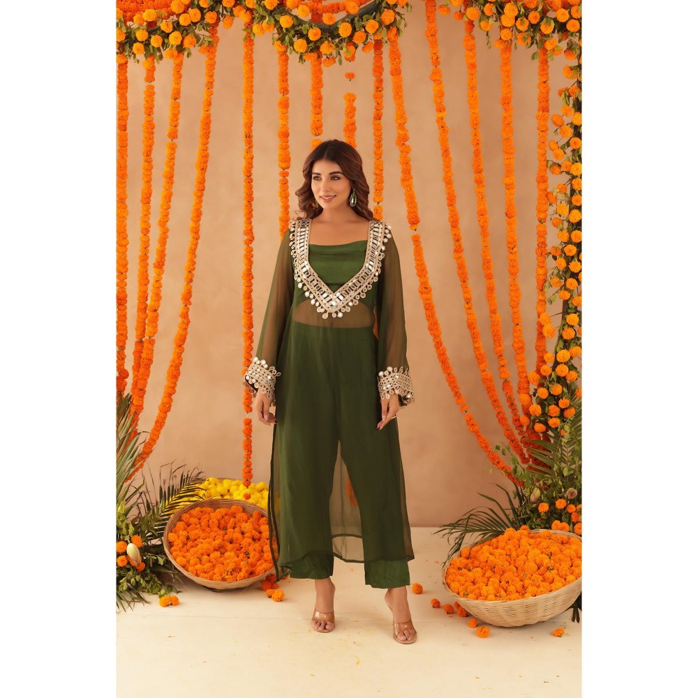 DEASHA INDIA Nida Green Mirror Work Kurta with Bustier & Dupatta