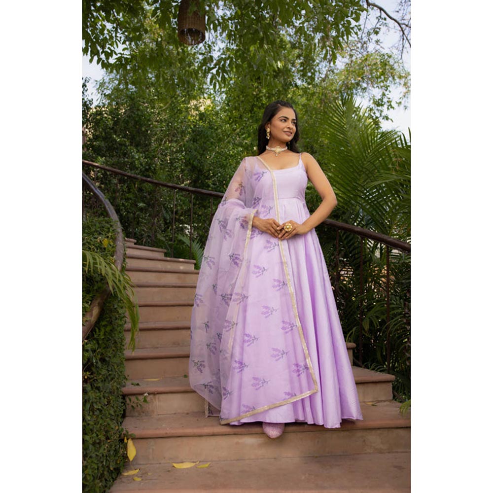 DEASHA INDIA Women Lavender Silk Embroidered Anarkali Kurta with Pant and Dupatta