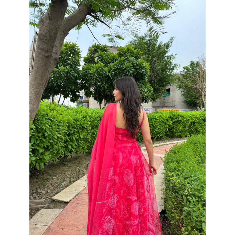 DEASHA INDIA Pink Organza Shoulder Straps Floral Printed Anarkali Kurta With Pant And Dupatta