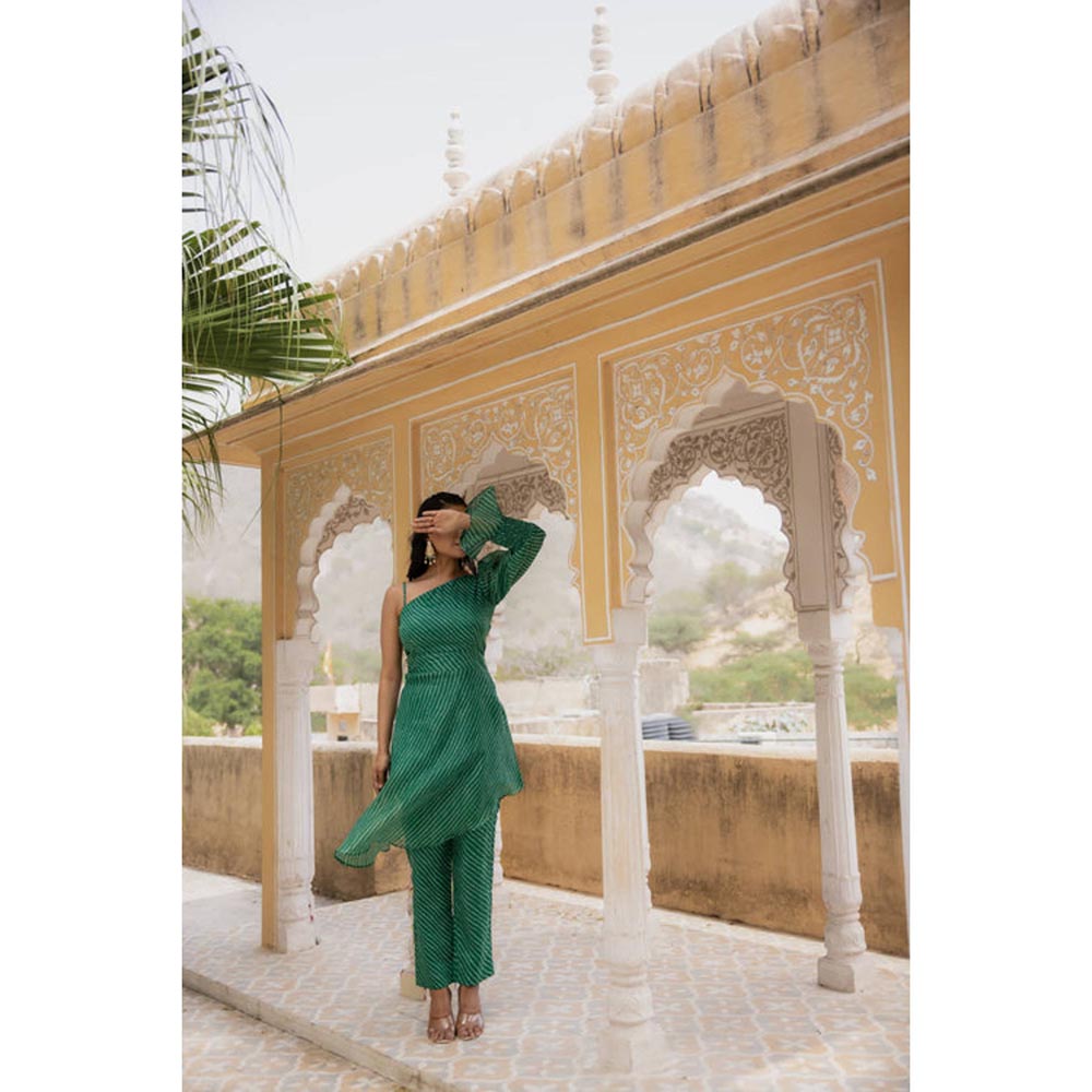 DEASHA INDIA Women Green Kota Striped Blouse with Pant