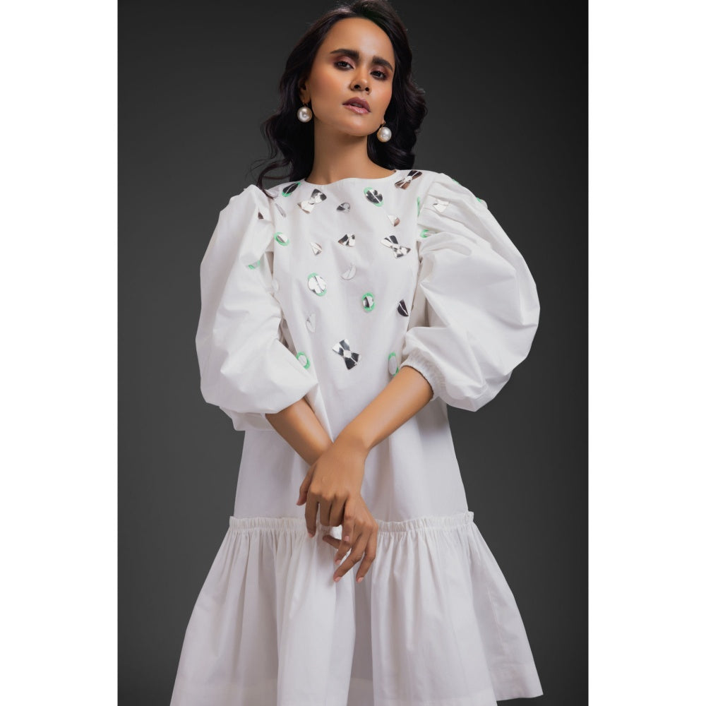 Deepika Arora Womens White Knee Dress
