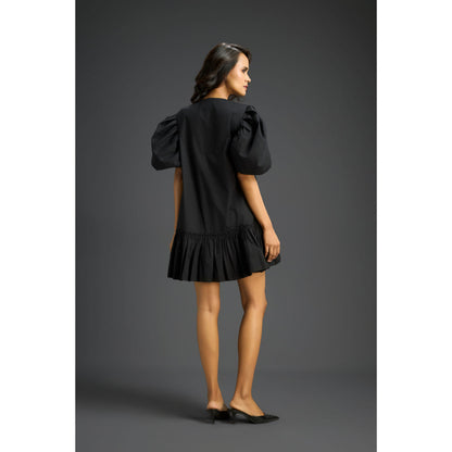 Deepika Arora Womens Embroidered Black Dress