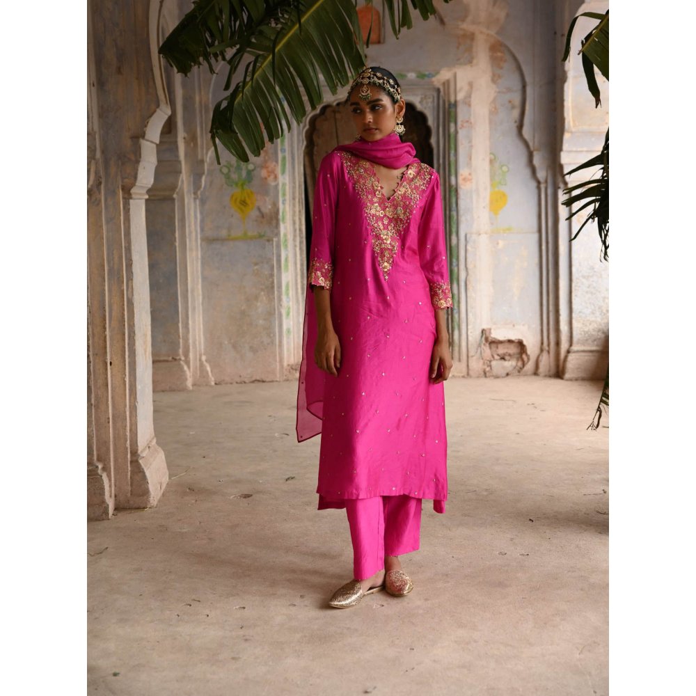 DEEPTHEE Fuchsia Pink A-Line Kurta (Set of 3)