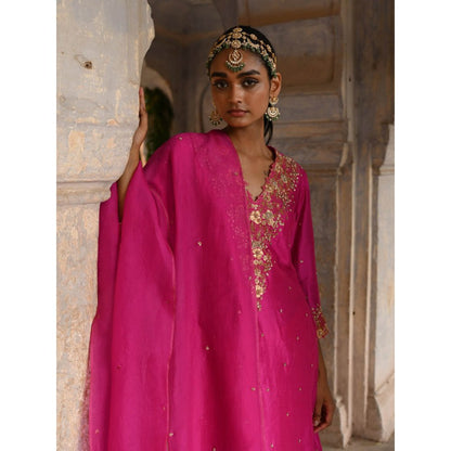 DEEPTHEE Fuchsia Pink A-Line Kurta (Set of 3)