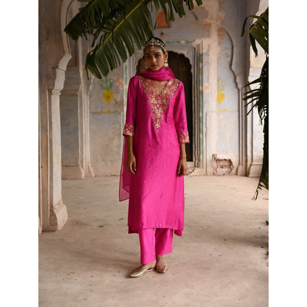 DEEPTHEE Fuchsia Pink A-Line Kurta (Set of 3)