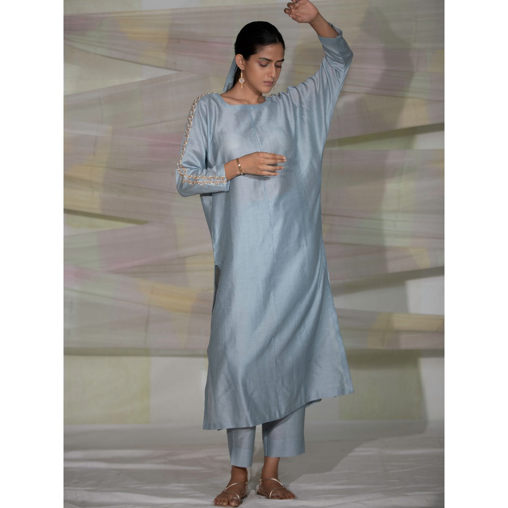 DEEPTHEE Icy Blue Raglane Sleeve Kurta with Pant (Set of 2)