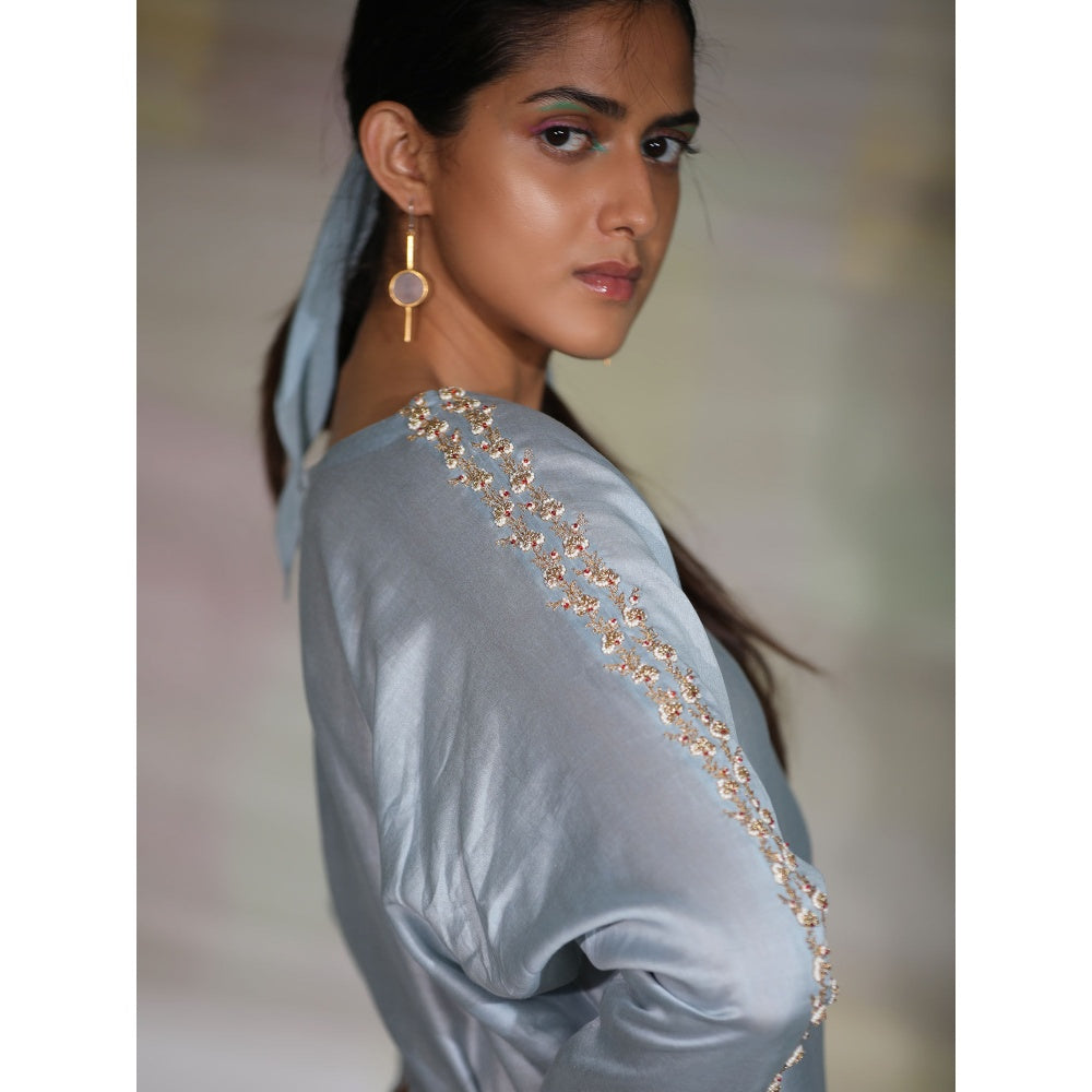 DEEPTHEE Icy Blue Raglane Sleeve Kurta with Pant (Set of 2)